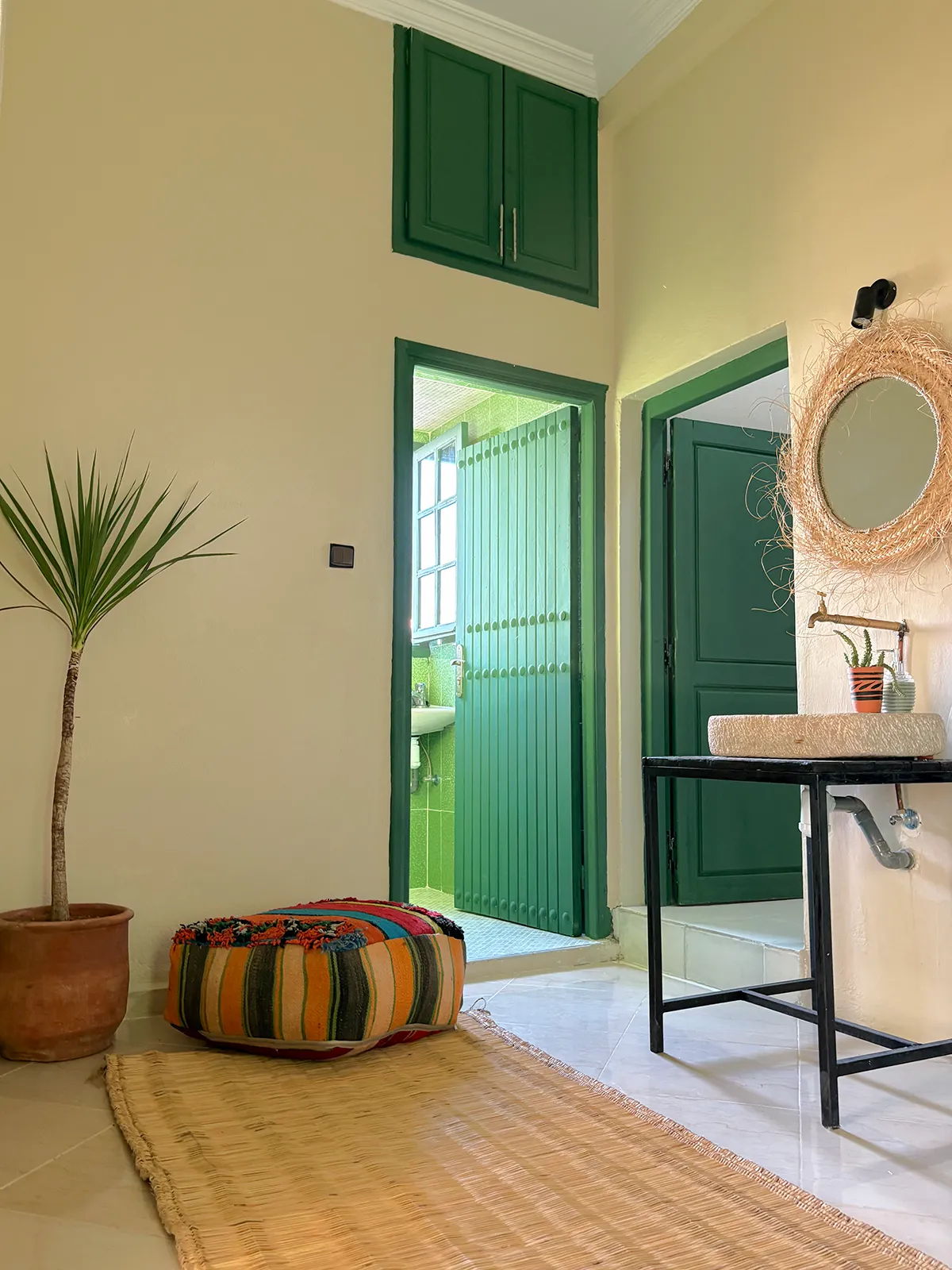 Clean shared bathroom at Taghazout Surf Villa, part of the all-inclusive surf accommodation in Morocco